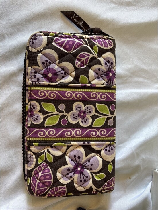 Vera Bradley Handbags - VERA BRADLEY WALLET ZIPPED CLOSURE FLORALNIGHTGAIL PATTERN